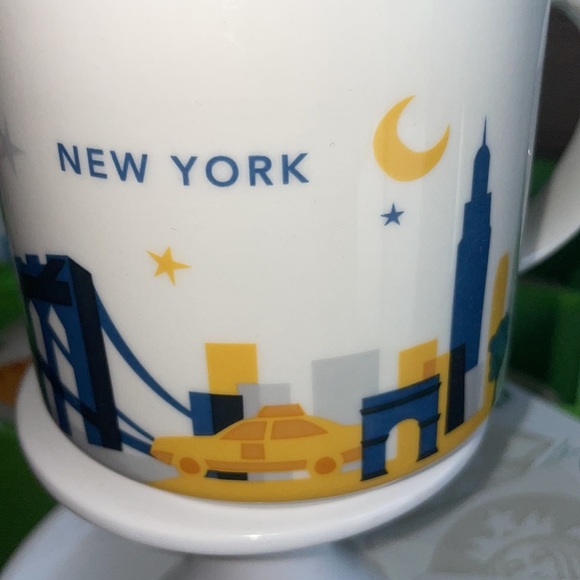 NY Starbucks mug - Picture 9 of 17